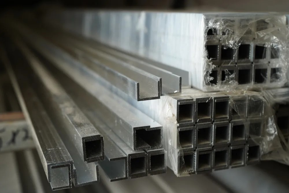 Швеллер 10х12х10 мм Шв 02.2000.501л Серебро