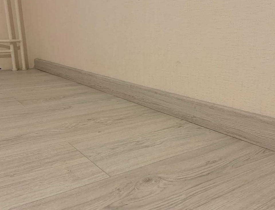 Плинтус МДФ Лука Пл 80МДФ.2700.Point line 24015 Дуб оверленд