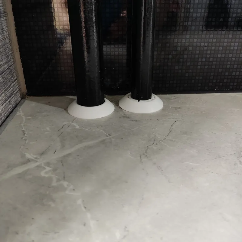 Розетка для труб D22 M105