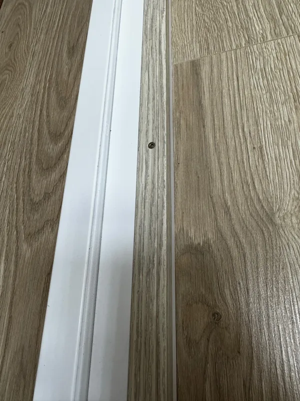 Порог угловой ПУ 03.2700.288 Орех