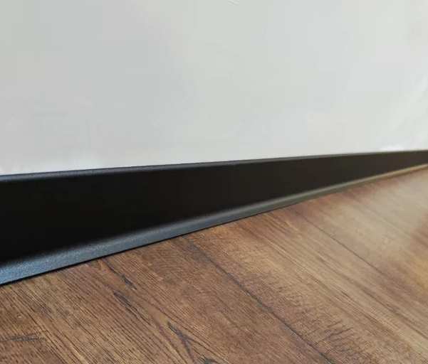 Плинтус алюминиевый Пл 80.2500.15к Черный