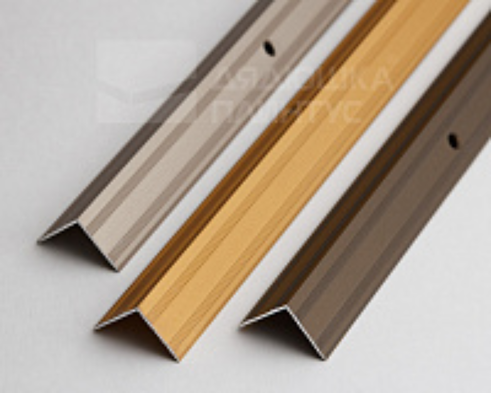 Порог угловой ПУ 05.900.083 Бук