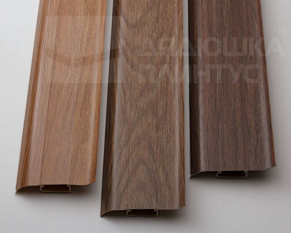 Плинтус ПВХ Идеал Классик 70мм 2,2м 208 Дуб мокко