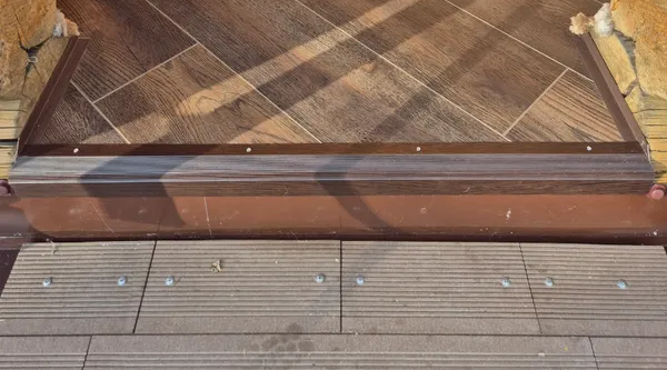 Порог угловой ПУ 02.1800.083 Бук